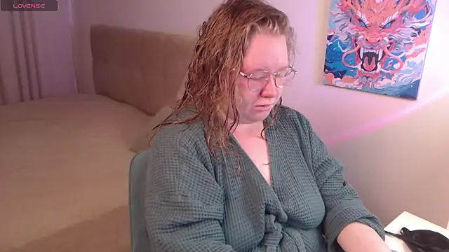 Ann Muna online show from December 21, 7:10 pm