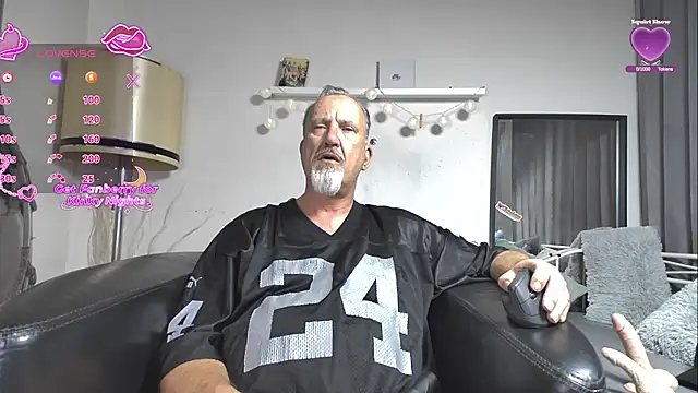 Snapshot of openminddaddy chatting on November 29, 6:55 pm openminddaddy online show from November 29, 6:55 pm