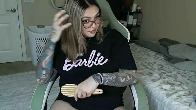 nativepumpkin95 online show from January 19, 3:50 am