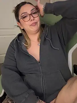 nativepumpkin95 online show from March 17, 5:56 am