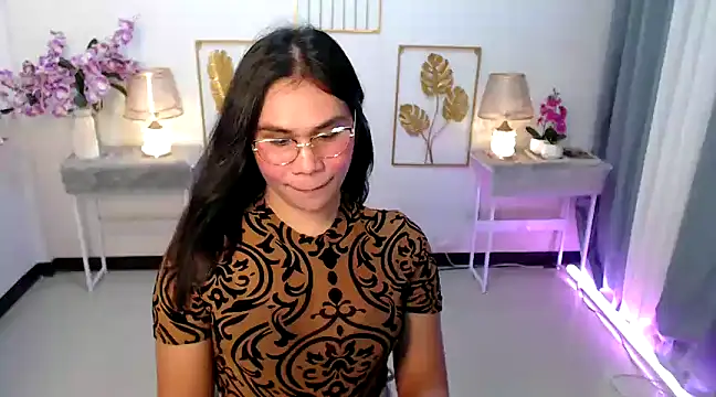 Snapshot of Asian_flabby chatting on December 26, 6:01 pm Asian flabby online show from December 26, 6:01 pm