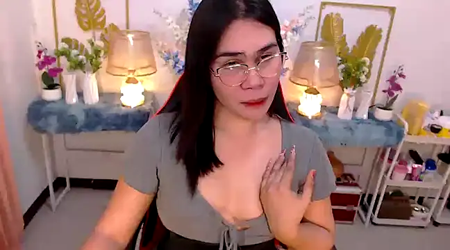 Snapshot of Asian_flabby chatting on March 4, 6:29 pm Asian flabby online show from March 4, 6:29 pm