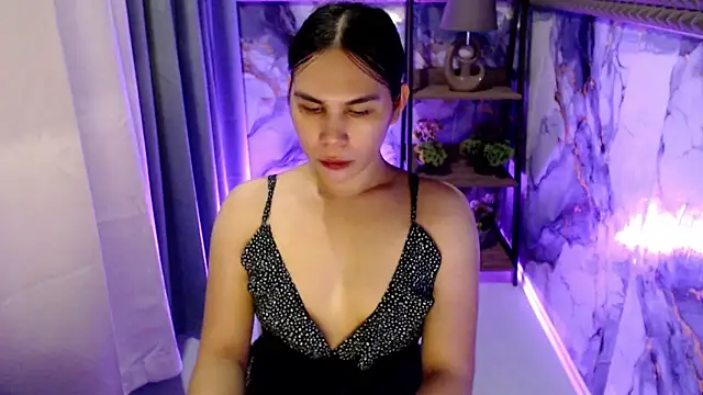 Snapshot of Asian_flabby chatting on May 6, 3:39 pm Asian flabby online show from May 6, 3:39 pm