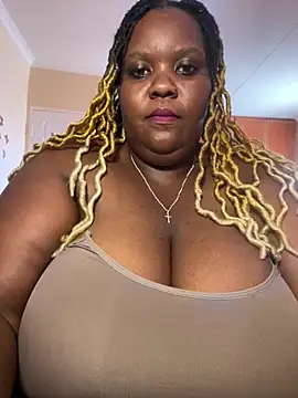 Snapshot of Michyboldy chatting on January 28, 10:02 am Michyboldy online show from January 28, 10:02 am