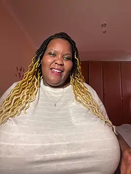 Snapshot of Michyboldy chatting on February 17, 1:10 pm Michyboldy online show from February 17, 1:10 pm