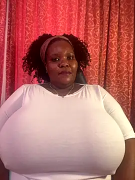 Snapshot of Michyboldy chatting on September 15, 5:51 am Michyboldy online show from September 15, 5:51 am