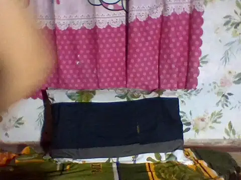 Snapshot of supertightkitty chatting on December 4, 12:09 am supertightkitty online show from December 4, 12:09 am