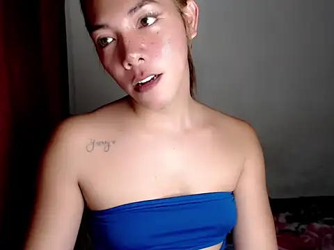 Snapshot of perly_169 chatting on May 6, 5:25 am perly 169 online show from May 6, 5:25 am
