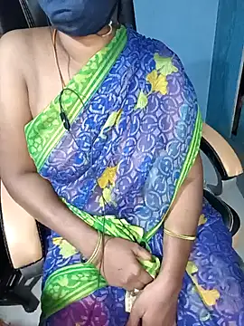 Snapshot of Tamil-hotwife chatting on January 19, 8:09 pm Tamil-hotwife online show from January 19, 8:09 pm