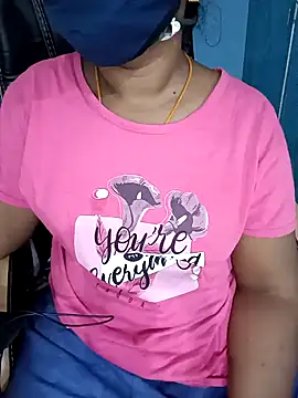 Snapshot of Tamil-hotwife chatting on January 24, 4:37 am Tamil-hotwife online show from January 24, 4:37 am