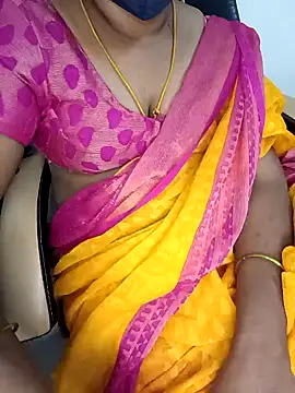 Snapshot of Tamil-hotwife chatting on February 4, 9:41 pm Tamil-hotwife online show from February 4, 9:41 pm
