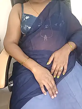 Snapshot of Tamil-hotwife chatting on February 7, 7:40 am Tamil-hotwife online show from February 7, 7:40 am