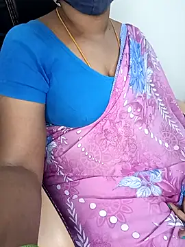 Snapshot of Tamil-hotwife chatting on February 9, 4:46 am Tamil-hotwife online show from February 9, 4:46 am