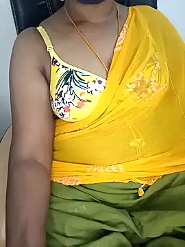 Snapshot of Tamil-hotwife chatting on February 10, 4:41 am Tamil-hotwife online show from February 10, 4:41 am