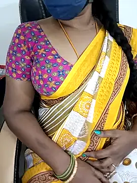 Snapshot of Tamil-hotwife chatting on February 10, 5:41 pm Tamil-hotwife online show from February 10, 5:41 pm
