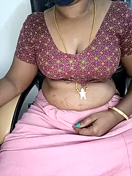 Snapshot of Tamil-hotwife chatting on February 13, 6:59 pm Tamil-hotwife online show from February 13, 6:59 pm