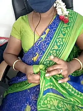 Snapshot of Tamil-hotwife chatting on February 15, 7:50 pm Tamil-hotwife online show from February 15, 7:50 pm