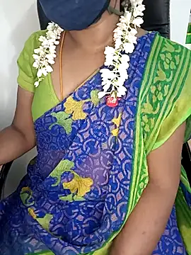 Snapshot of Tamil-hotwife chatting on February 15, 10:52 pm Tamil-hotwife online show from February 15, 10:52 pm