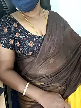Snapshot of Tamil-hotwife chatting on February 19, 5:05 am Tamil-hotwife online show from February 19, 5:05 am