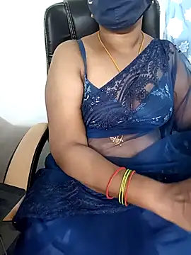 Snapshot of Tamil-hotwife chatting on February 21, 4:07 am Tamil-hotwife online show from February 21, 4:07 am