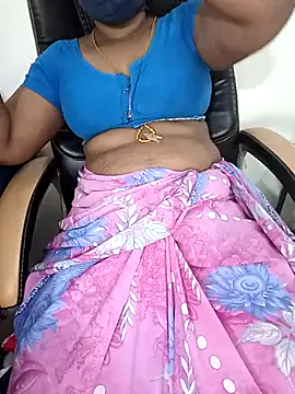 Snapshot of Tamil-hotwife chatting on February 24, 4:27 am Tamil-hotwife online show from February 24, 4:27 am