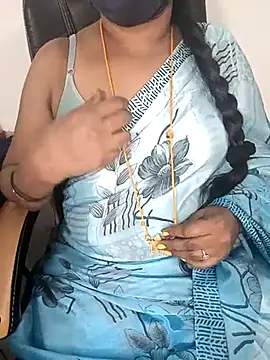 Snapshot of Tamil-hotwife chatting on February 25, 5:15 pm Tamil-hotwife online show from February 25, 5:15 pm