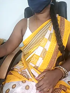 Snapshot of Tamil-hotwife chatting on March 12, 7:38 pm Tamil-hotwife online show from March 12, 7:38 pm