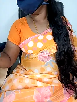 Snapshot of Tamil-hotwife chatting on March 18, 4:58 am Tamil-hotwife online show from March 18, 4:58 am