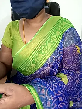 Snapshot of Tamil-hotwife chatting on March 18, 7:42 pm Tamil-hotwife online show from March 18, 7:42 pm