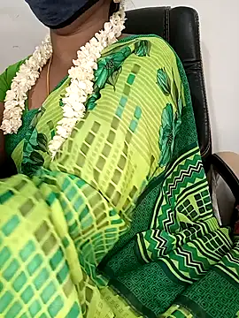 Snapshot of Tamil-hotwife chatting on September 10, 4:40 pm Tamil-hotwife online show from September 10, 4:40 pm