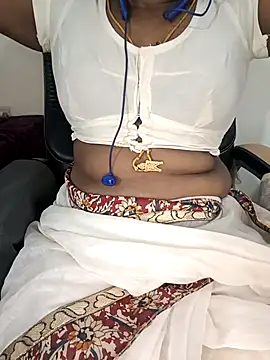 Snapshot of Tamil-hotwife chatting on September 15, 4:45 am Tamil-hotwife online show from September 15, 4:45 am