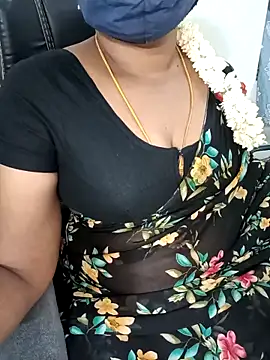 Snapshot of Tamil-hotwife chatting on October 1, 5:08 pm Tamil-hotwife online show from October 1, 5:08 pm