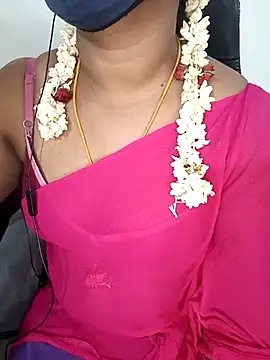 Snapshot of Tamil-hotwife chatting on October 9, 9:51 am Tamil-hotwife online show from October 9, 9:51 am