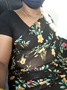 Snapshot of Tamil-hotwife chatting on October 11, 6:06 pm Tamil-hotwife online show from October 11, 6:06 pm