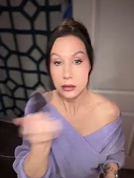 Fiona Kent  online show from December 8, 6:17 pm