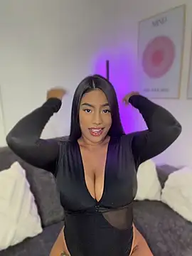 Sara mocca  online show from August 7, 7:27 pm