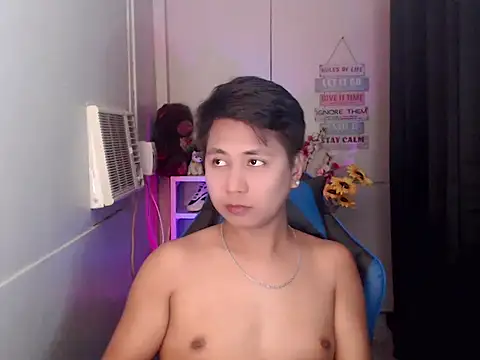 khael moreno online show from November 21, 1:59 am