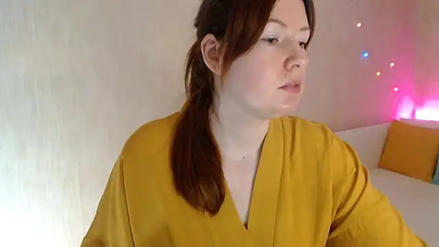 Snapshot of Kira_land chatting on March 11, 2:18 pm Kira land online show from March 11, 2:18 pm