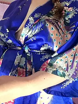 Kira land online show from May 26, 10:17 pm