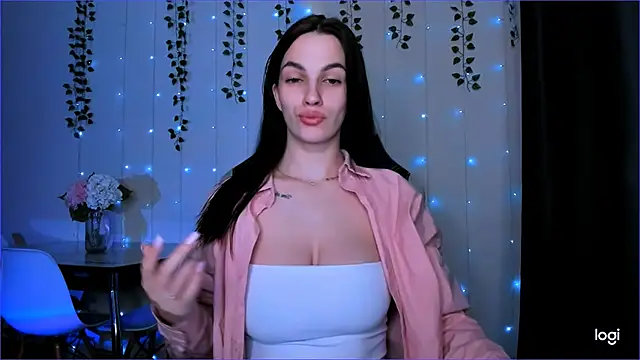 KarlaSim online show from February 7, 9:37 pm