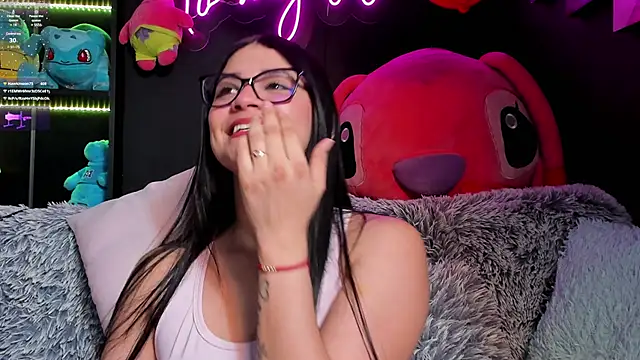 Emilyjhonson 01 online show from March 8, 3:02 pm