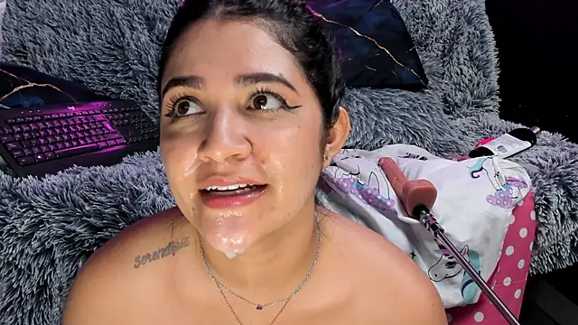 Emilyjhonson 01 online show from October 1, 2:12 pm