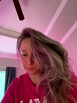 Snapshot of Vivian_MayXxX chatting on October 2, 10:50 pm Vivian MayXxX online show from October 2, 10:50 pm