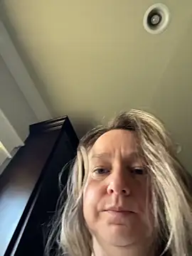 Snapshot of Vivian_MayXxX chatting on November 29, 1:36 pm Vivian MayXxX online show from November 29, 1:36 pm