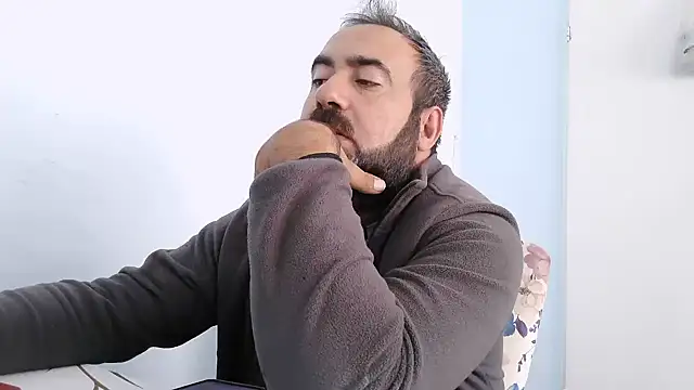 Snapshot of ZYXEL353 chatting on October 13, 12:05 pm ZYXEL353 online show from October 13, 12:05 pm