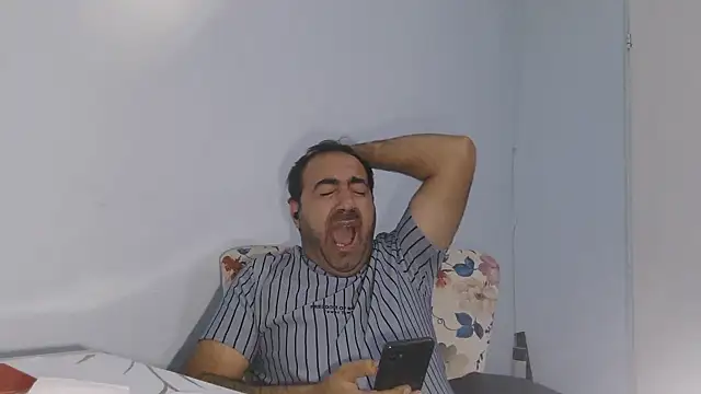 Snapshot of ZYXEL353 chatting on November 3, 11:59 pm ZYXEL353 online show from November 3, 11:59 pm