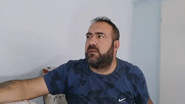 Snapshot of ZYXEL353 chatting on November 19, 11:43 am ZYXEL353 online show from November 19, 11:43 am