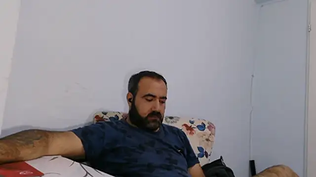 Snapshot of ZYXEL353 chatting on November 24, 11:15 pm ZYXEL353 online show from November 24, 11:15 pm