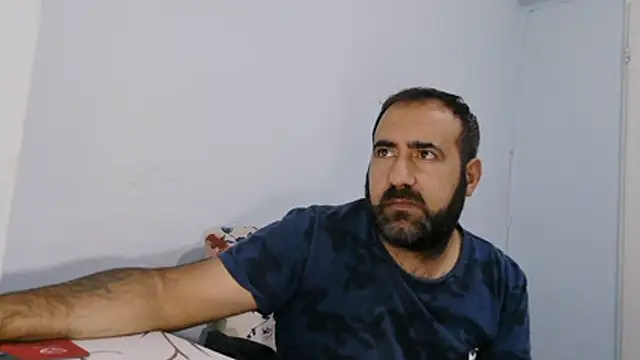 Snapshot of ZYXEL353 chatting on November 26, 1:06 am ZYXEL353 online show from November 26, 1:06 am