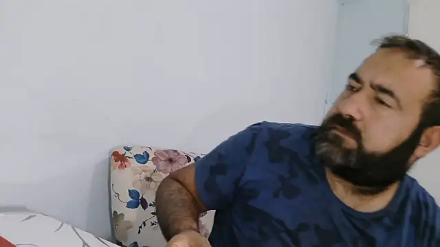 Snapshot of ZYXEL353 chatting on December 21, 10:00 am ZYXEL353 online show from December 21, 10:00 am